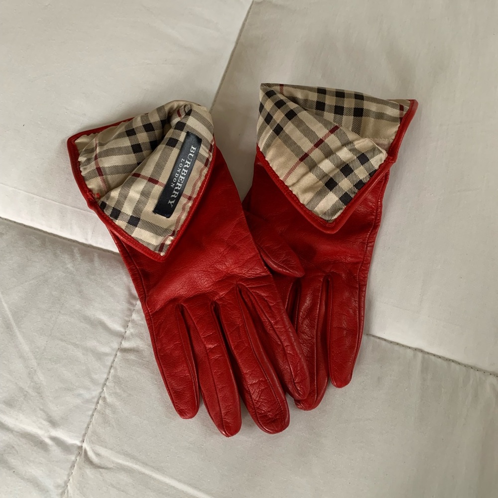 Burberry leather gloves